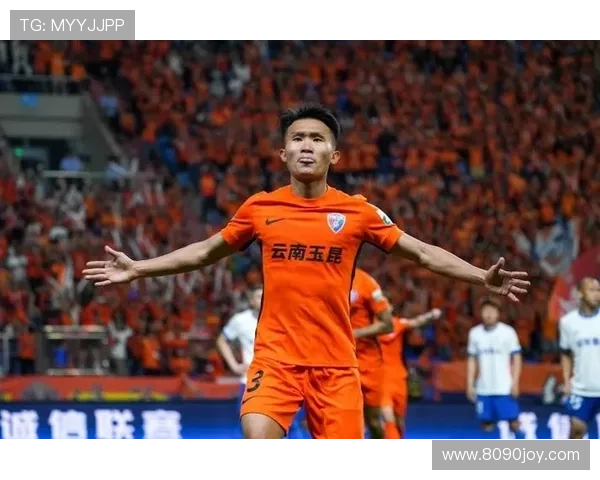 徐宏杰称内地赛场港足球员成长